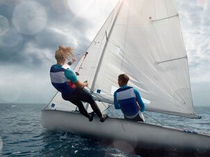 Vitorlázás, kajak, SUP jóga – tavasztól őszig ingyenes vízisport programok a Kékszalag PORT-ban