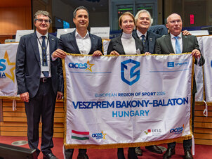 Ünnepélyes stafétaátvétel Brüsszelben