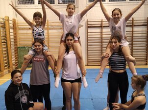 Inkluzív Cheerleading Edzés 12 életév alatt - Hobbisoknak Simonyiban