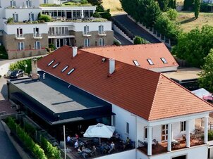 Pezseg a Balaton bormustra